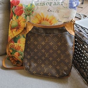Louis Vuitton Odeon PM